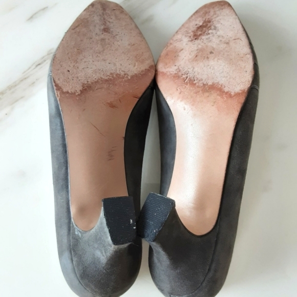 2 PAIR BUNDLE RANGONI OF FLORENCE SUEDE PUMPS GRAY AND BLACK SZ 5.5B - Picture 9 of 11